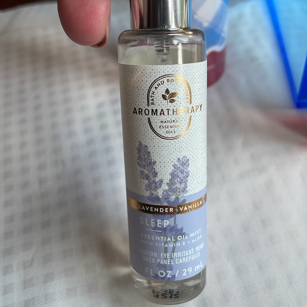 Bath & BodyWorks Variety Bundle - Picture 8 of 11